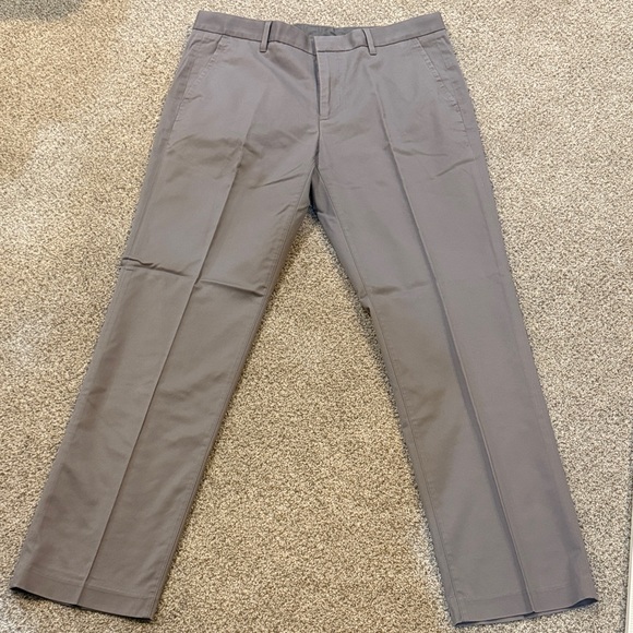 Bonobos Men's Taupe Chinos - Picture 1 of 4